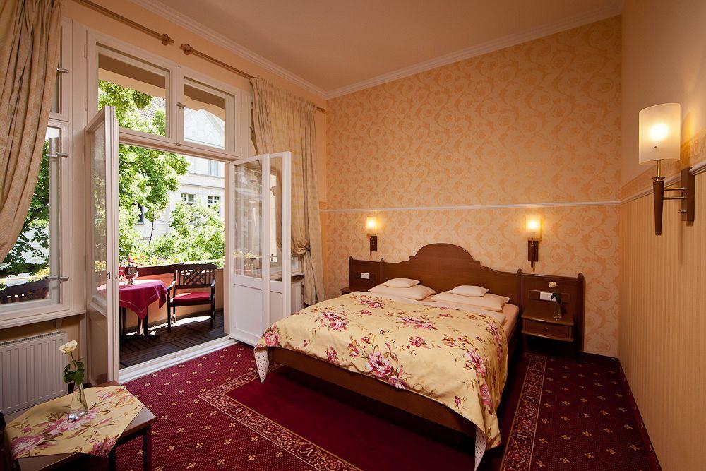 Hotel Augusta Am Kurfurstendamm เบอร์ลิน ภายนอก รูปภาพ